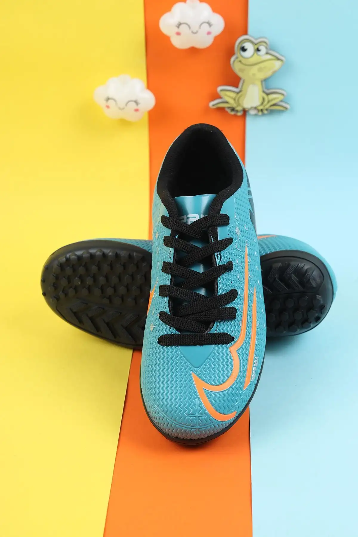 کفش پسرانه کفش فوتبال با کفی لاستیکی برای زمینهای چمن مصنوعی، مخصوص بانوان و آقایان - 3776 کفش پسرانه کفش فوتبال با کفی لاستیکی برای زمینهای چمن مصنوعی، مخصوص بانوان و آقایان - 3776