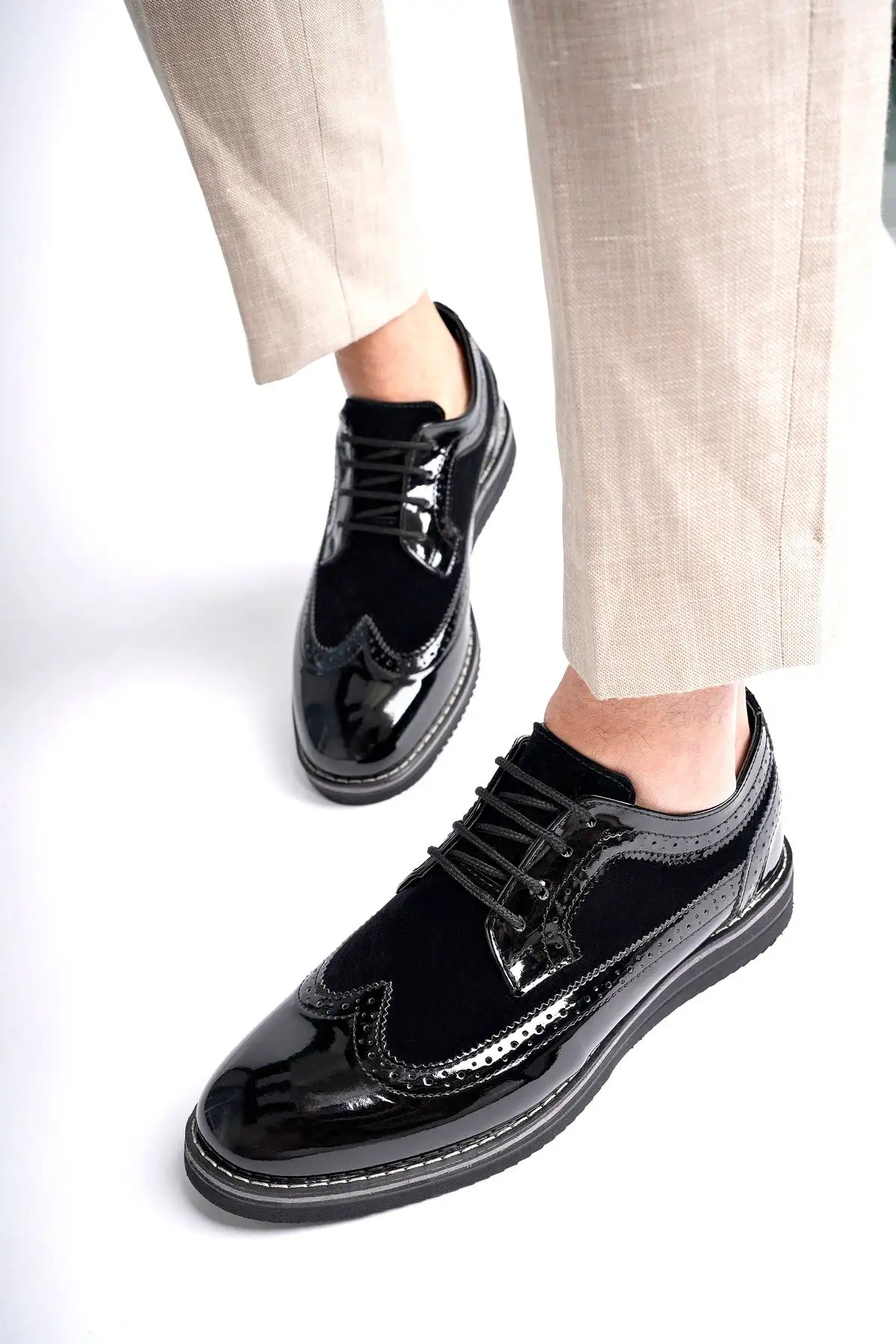 کفش رسمی مردانه   آکسفورد مدل Freemax.1118 مشکی - 4731 کفش رسمی مردانه آکسفورد مدل Freemax.1118 مشکی - 4731