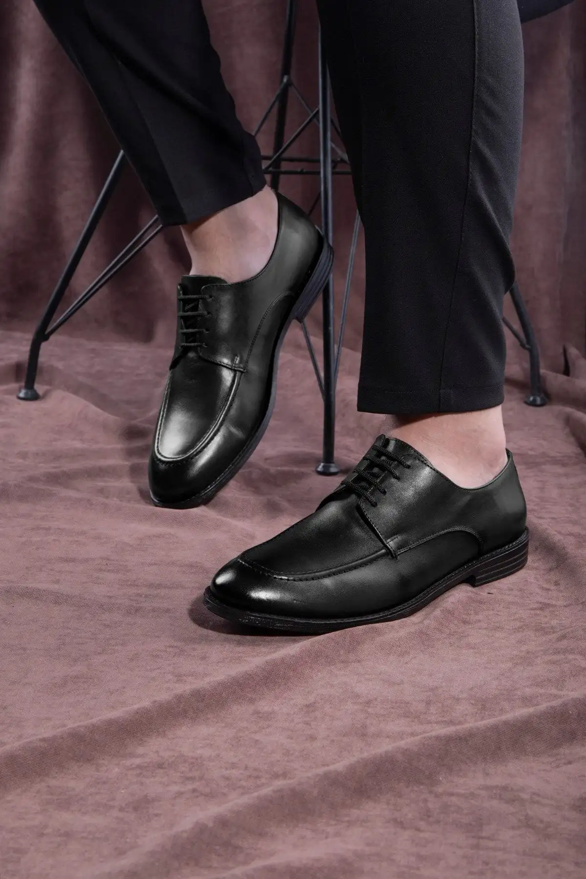 کفش سایز بزرگ مردانه 1.  کلاسیک  چرم طبیعی تیرا
2.  کلاسیک دربی
3.  کلاسیک بنددار - 4222 کفش سایز بزرگ مردانه 1. کلاسیک چرم طبیعی تیرا 2. کلاسیک دربی 3. کلاسیک بنددار - 4222