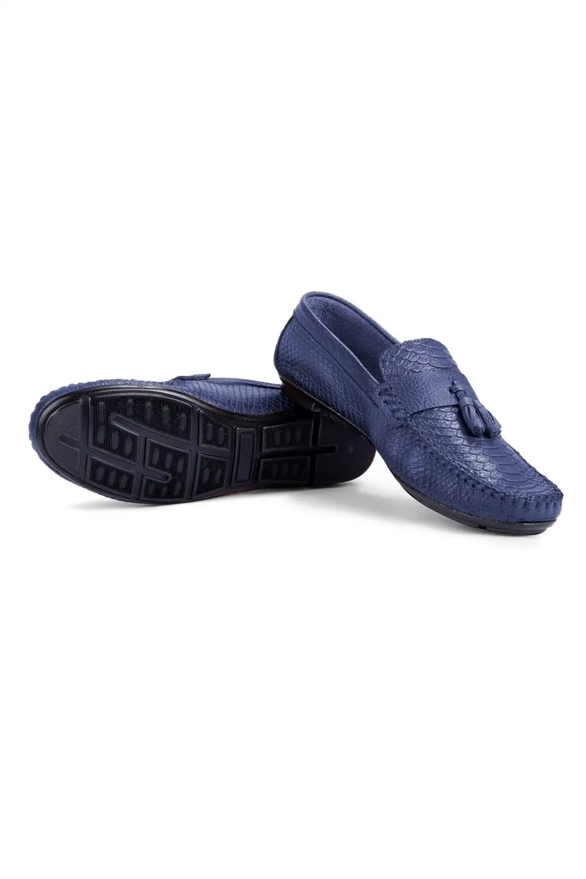 کفش مردانه 1. کفش روزمره مردانه چرم طبیعی آرایه
2. کفش راگ لوفر - 3279 کفش مردانه 1. کفش روزمره مردانه چرم طبیعی آرایه 2. کفش راگ لوفر - 3279