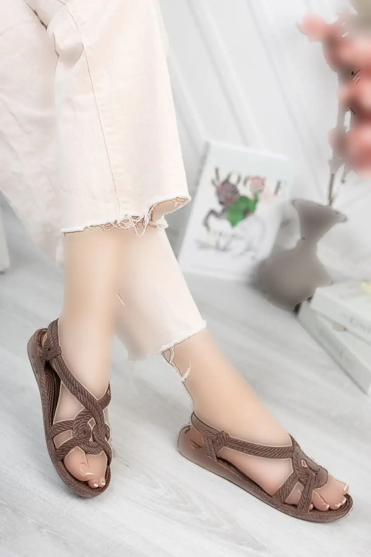 کفش صندل زنانه دمپایی  ساحلی و استخر دریایی - 4088 کفش صندل زنانه دمپایی ساحلی و استخر دریایی - 4088