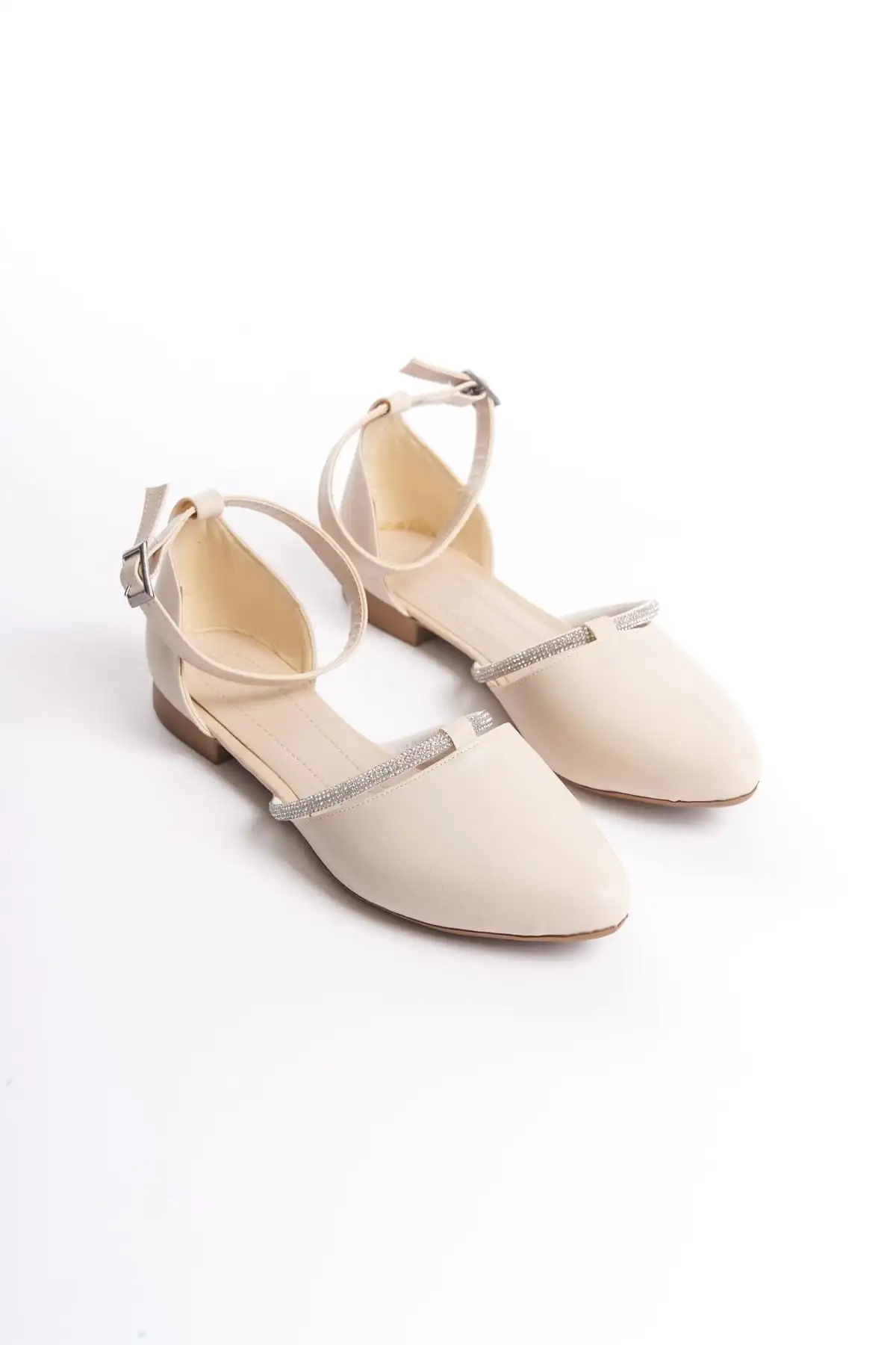 کفش تخت زنانه بالشتکی راحت با جزئیات سنگی AURORA مدل KT رنگ کرم - 5338