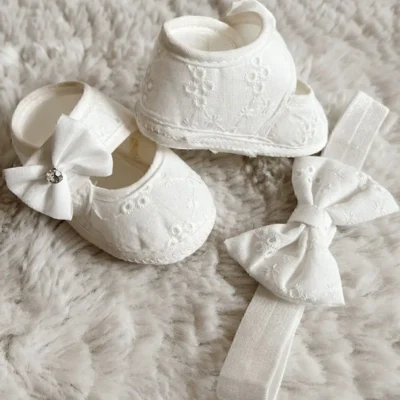 کفش نوزاد دختر پاپوش دخترانه با گل، پاپوش روزمره دخترانه در رنگ کرم برای نوزاد تازه متولد شده - 3309