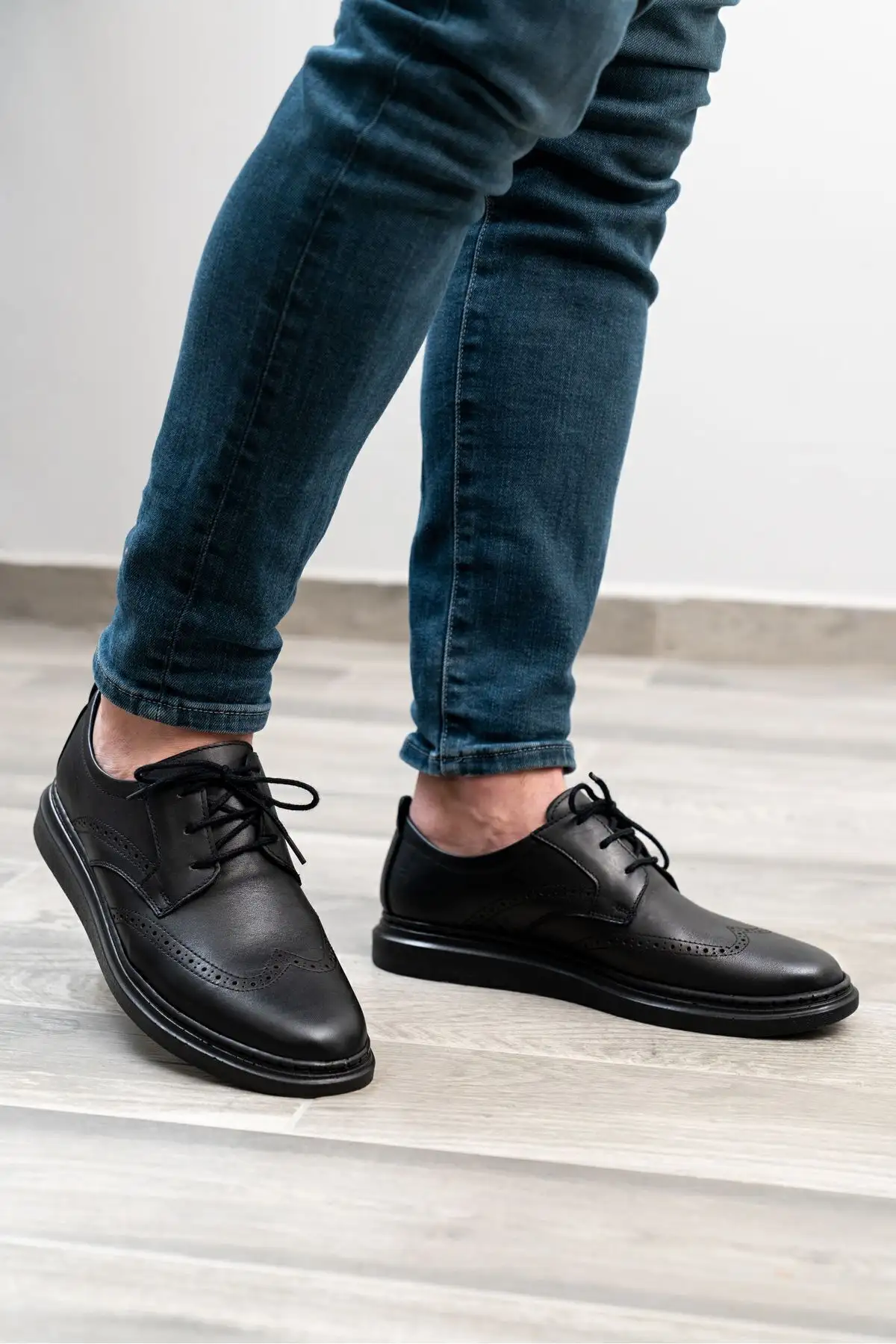 کفش رسمی مردانه 1. کلاسیک 2. از جنس چرم طبیعی 3. روزمره 4. لوفر 5. غیر - 5373