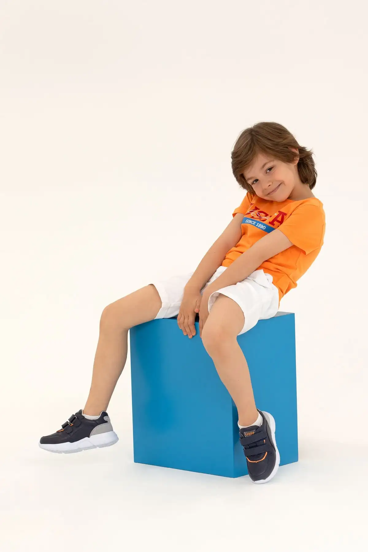 کفش پسرانه ورزشی سرمه‌ای 50266949-VR033 - 5151