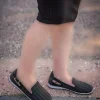 کفش تخت زنانه بابلتی با طرح خال‌خال سیاه - 4533
