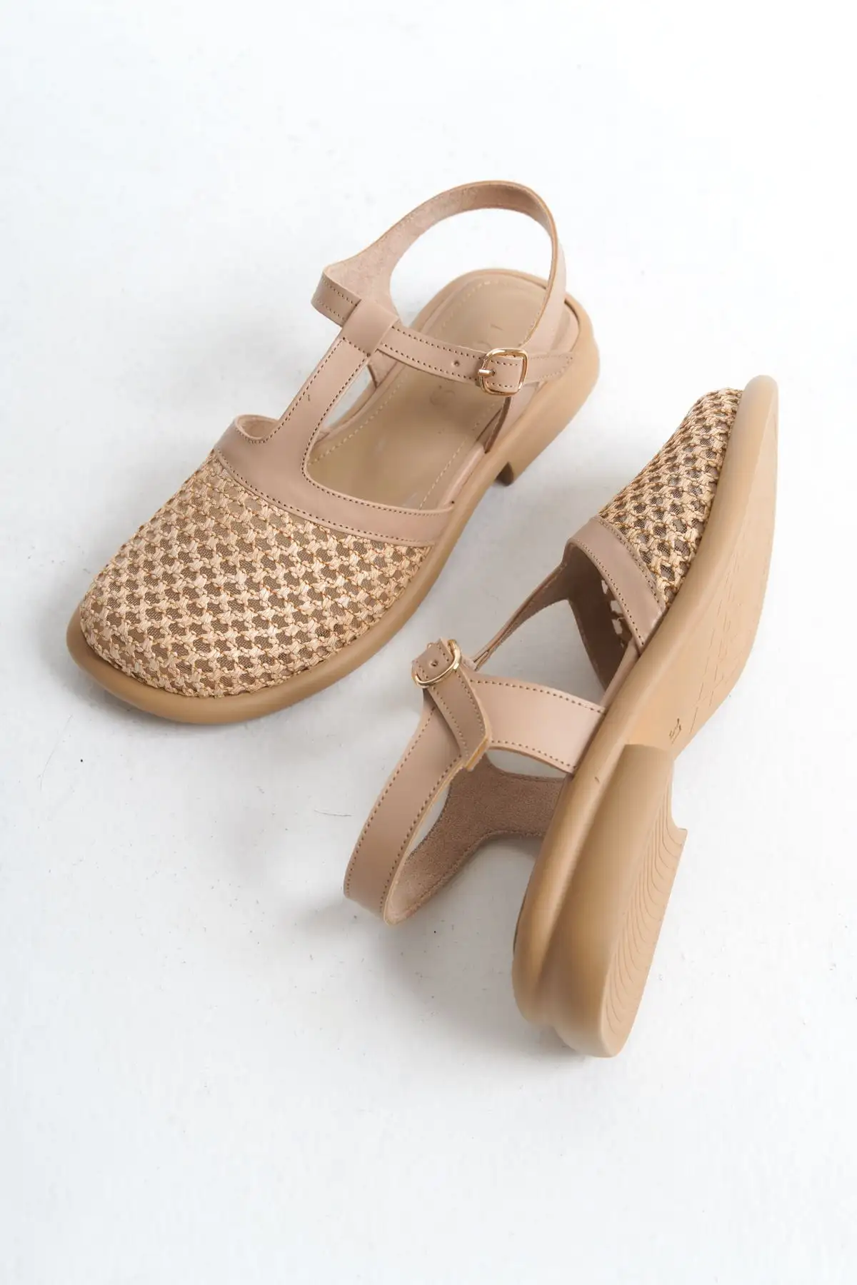 کفش صندل زنانه سندل روزمره با زیره پلی، جلوبسته و بند حصیری لونیان - 4069