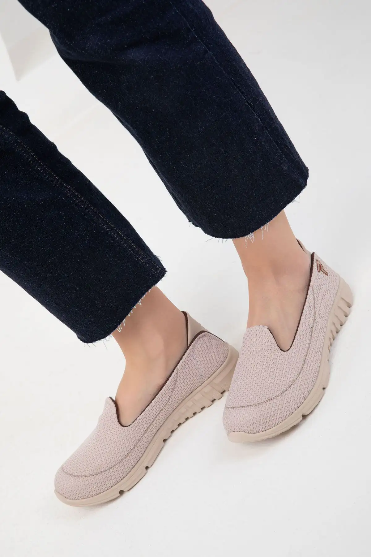 کفش زنانه ورزشی نود 18113 - 4061