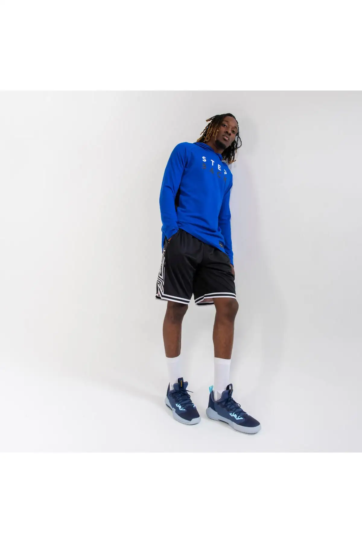 کفش بسکتبال کفش بسکتبال بزرگسالان ترماک - سرمهای / آبی - فست500 - 3637 کفش بسکتبال کفش بسکتبال بزرگسالان ترماک - سرمهای / آبی - فست500 - 3637