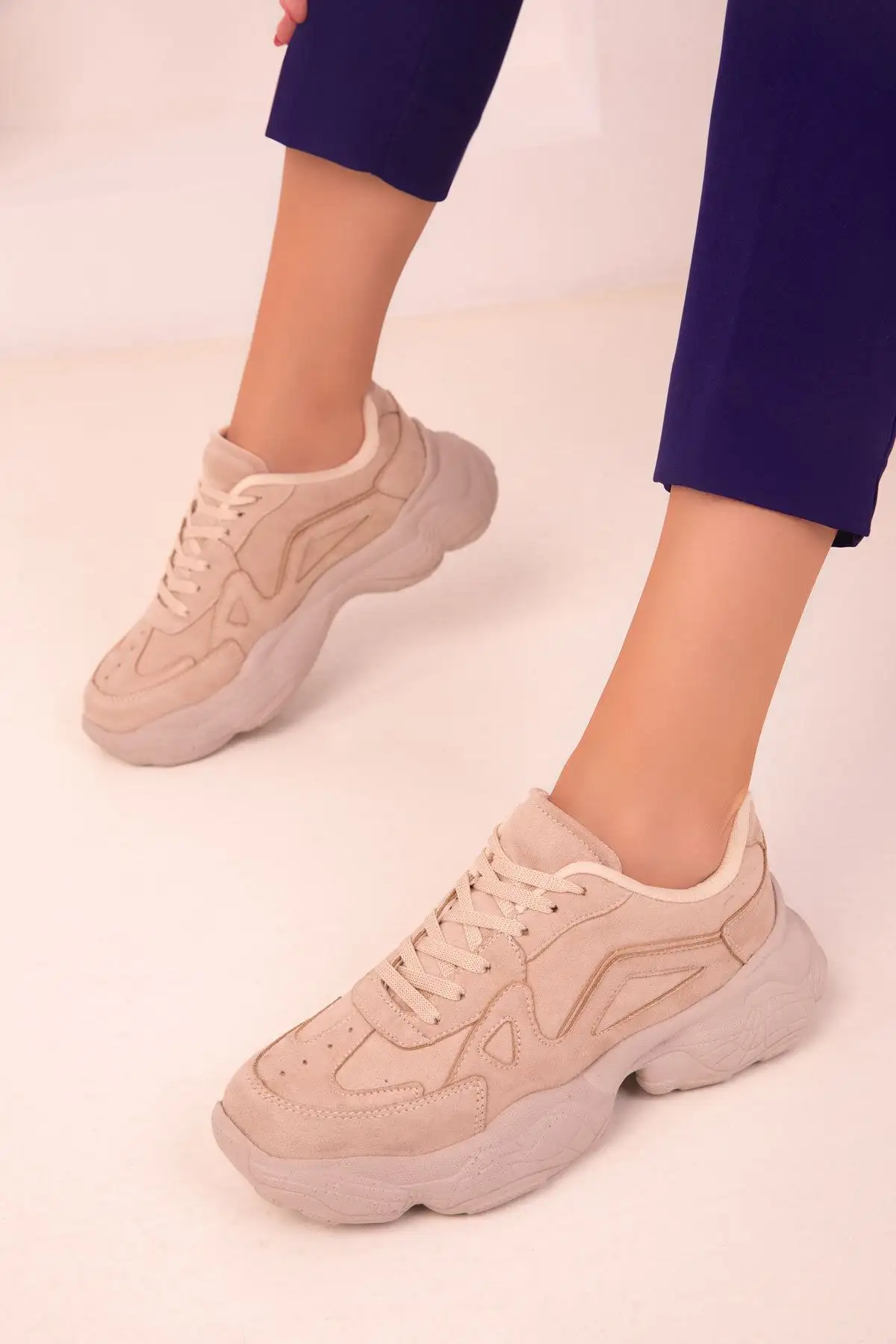 کفش ورزشی کفش اسنیکر زنانه جیر بژ ۱۸۱۴۸ - 3363 کفش ورزشی کفش اسنیکر زنانه جیر بژ ۱۸۱۴۸ - 3363