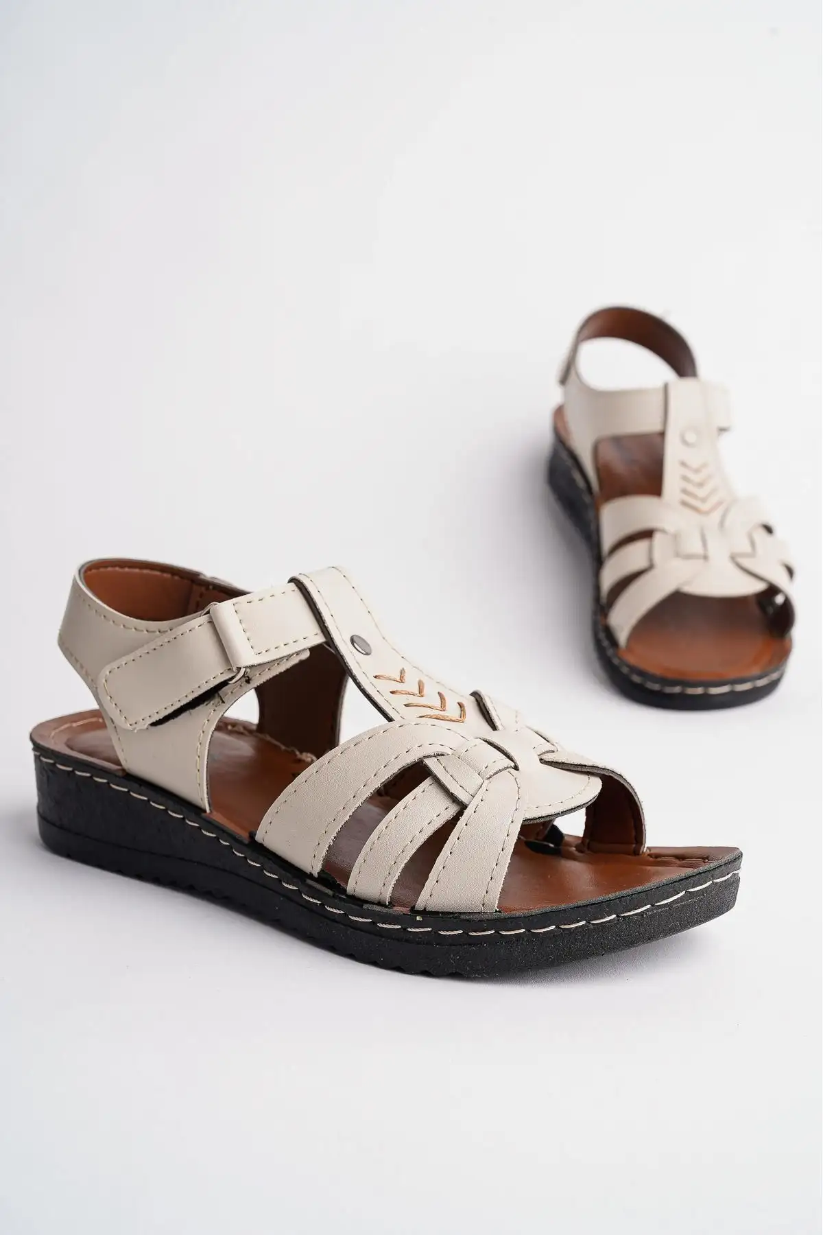 کفش صندل زنانه ساندال راحتی مگکادین با ضمانت، روزمره، ortopedik و دارای زیره ضد لغزش. - 5329 کفش صندل زنانه ساندال راحتی مگکادین با ضمانت، روزمره، ortopedik و دارای زیره ضد لغزش. - 5329