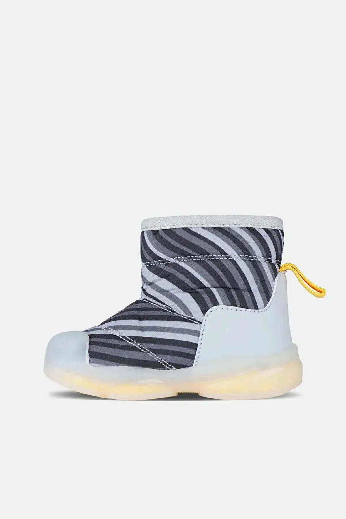 بوت بچگانه 943.B24K.482-18 برفی نوزاد با چراغ هلیوم - 4897