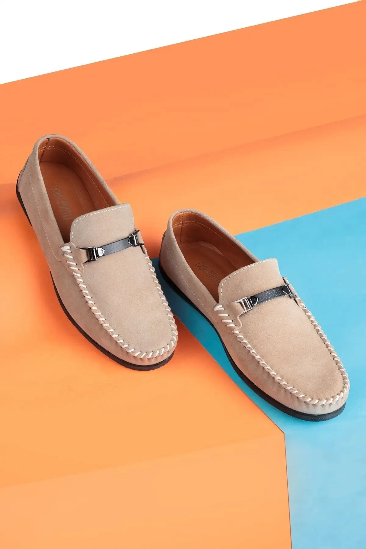 سایز بزرگ مردانه 1. نیمه چرم طبیعی کفش روزمره مردانه
2. کفش لوفر
3. کفش سبک
4. لوفر با قفل
5. لوفر مخملی - 3506 سایز بزرگ مردانه 1. نیمه چرم طبیعی کفش روزمره مردانه 2. کفش لوفر 3. کفش سبک 4. لوفر با قفل 5. لوفر مخملی - 3506