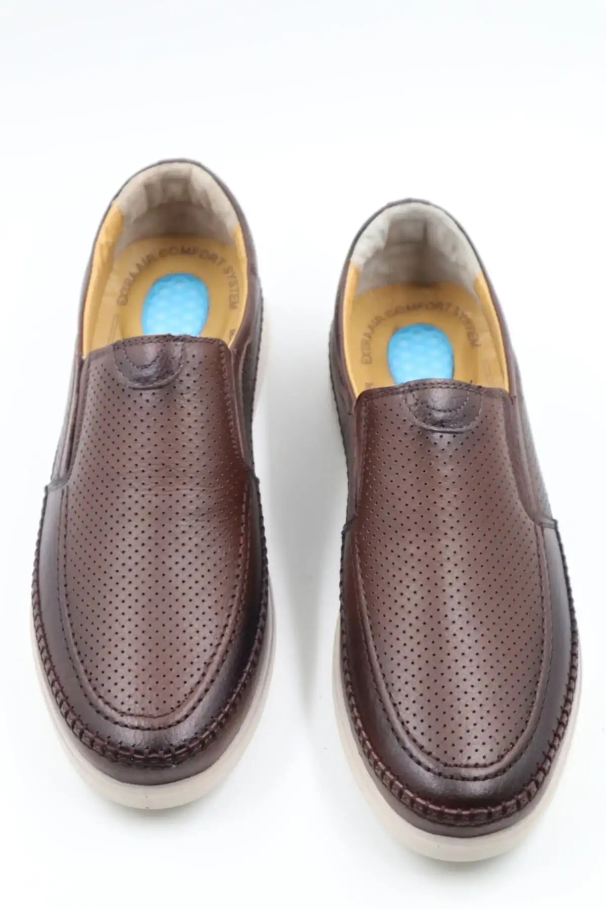 کفش روزمره مردانه    از جنس چرم طبیعی سبک و فوقالعاده راحت رنگ قهوهای - 4771 کفش روزمره مردانه از جنس چرم طبیعی سبک و فوقالعاده راحت رنگ قهوهای - 4771