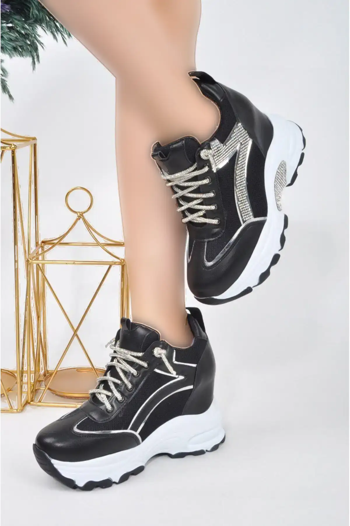 کفش پاشنه بلند زنانه  اسپورت پاشنه  سنگدار  - 4438 کفش پاشنه بلند زنانه اسپورت پاشنه سنگدار - 4438