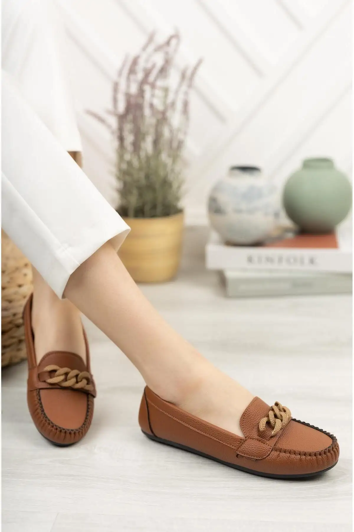 کفش تخت زنانه   بپا با کفی راحت و سبک، اورتوپدیک، چرم طبیعی،  مادرانه - 5191 کفش تخت زنانه بپا با کفی راحت و سبک، اورتوپدیک، چرم طبیعی، مادرانه - 5191