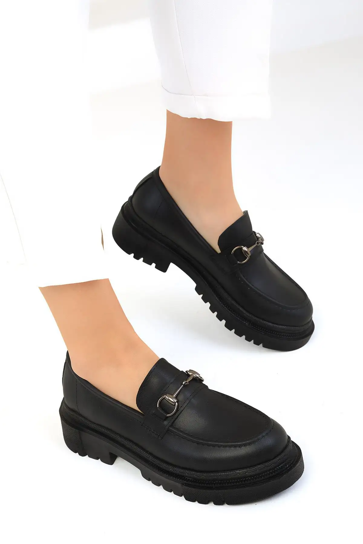 کفش تخت زنانه کفش لوفر زنانه سیاه 17542 - 3228 کفش تخت زنانه کفش لوفر زنانه سیاه 17542 - 3228