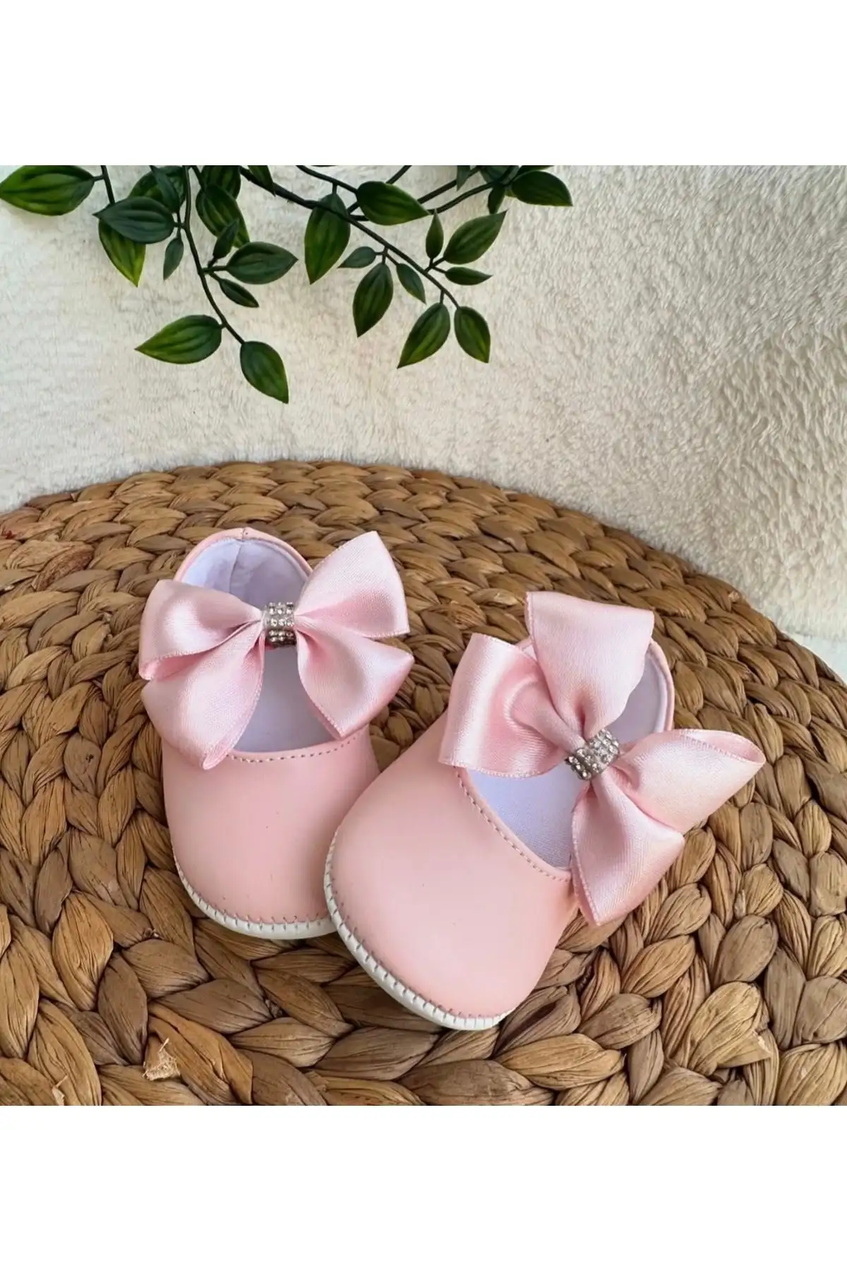 کفش نوزاد دختر کفش پاپوش دخترانه مدل پرنسس با سنگهای کریستالی - 3324 کفش نوزاد دختر کفش پاپوش دخترانه مدل پرنسس با سنگهای کریستالی - 3324