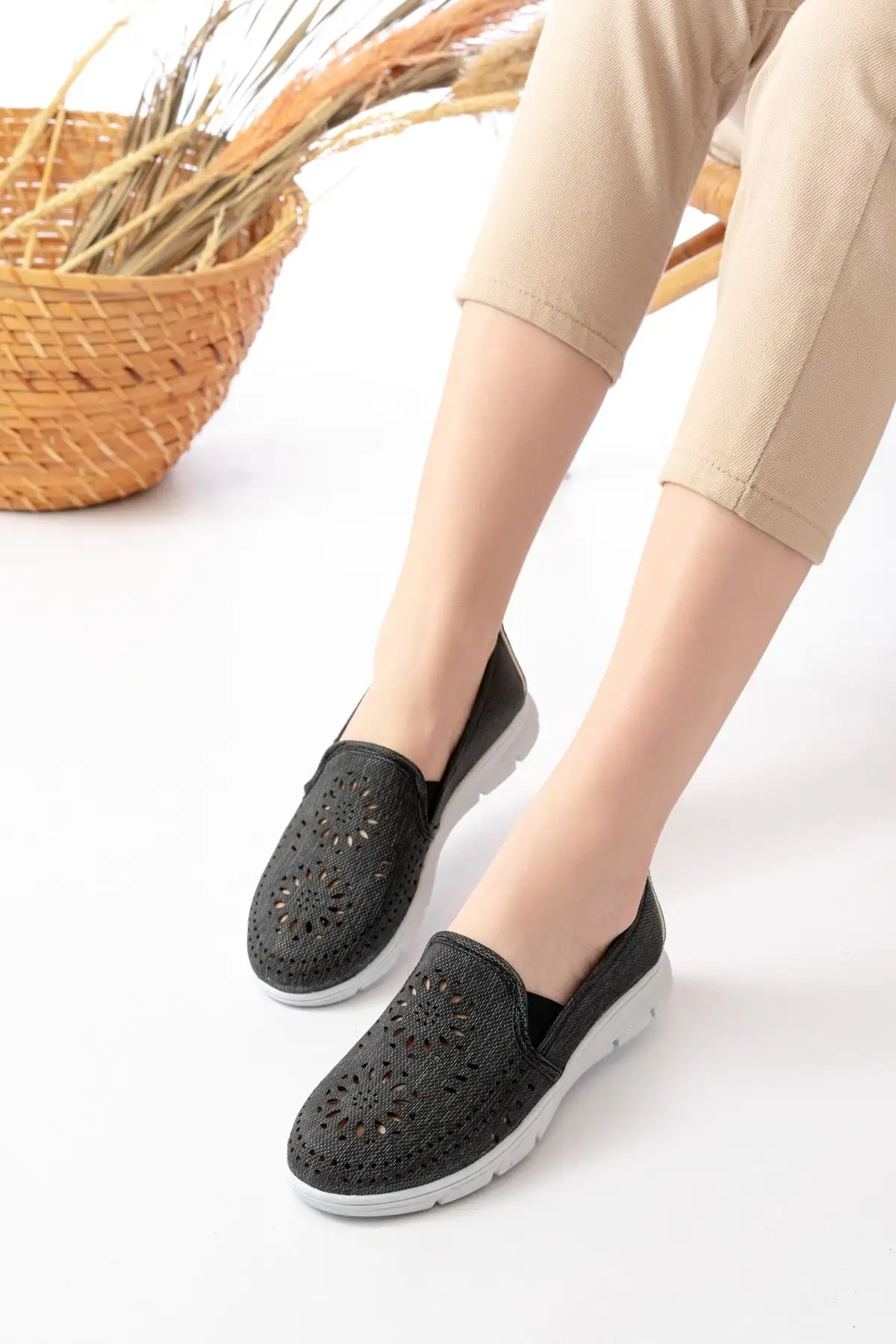 کفش اداری زنانه کفش روزمره زنانه با برش لیزری، کفش اداری و آفیس مادر، کفش تخت اورتوپدیک روزمره - 3536