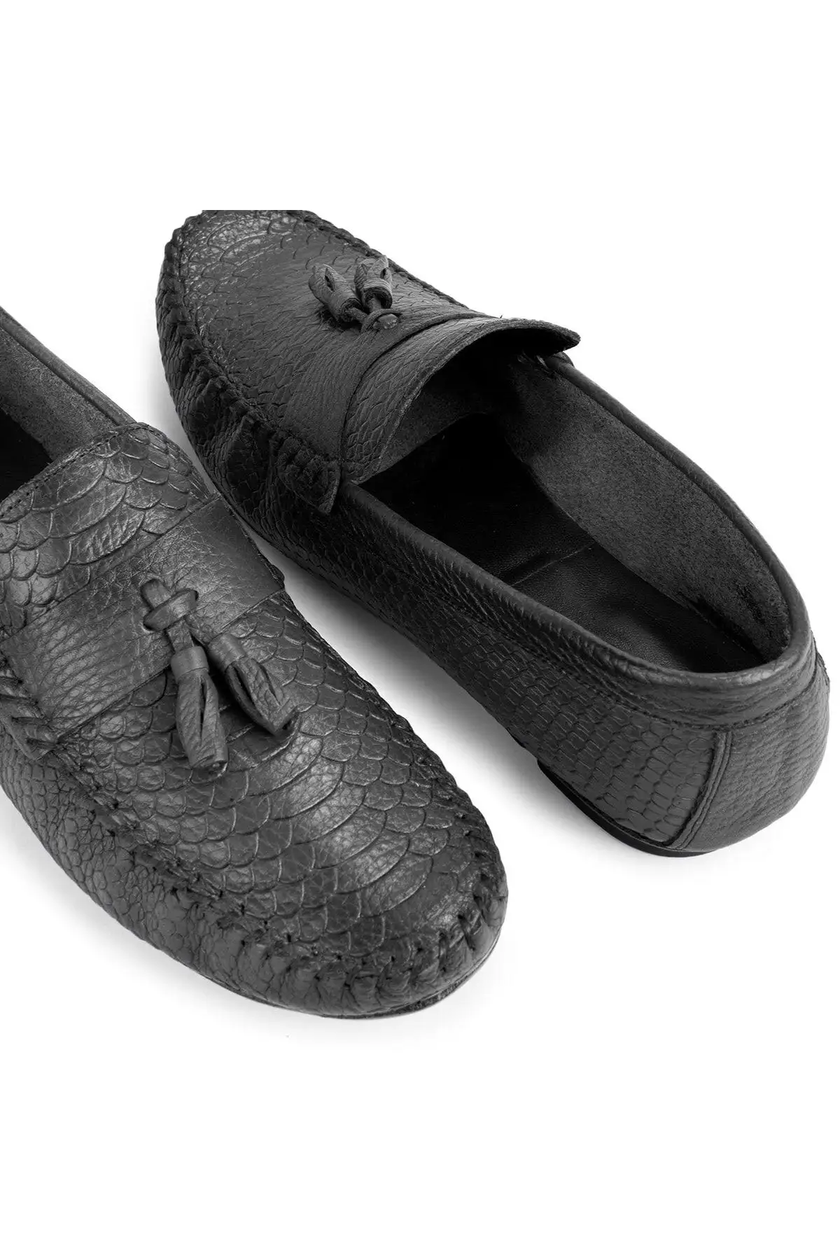 کفش سایز بزرگ مردانه 1.  روزمره  از چرم طبیعی
2.  لوفر راگ - 5056 کفش سایز بزرگ مردانه 1. روزمره از چرم طبیعی 2. لوفر راگ - 5056