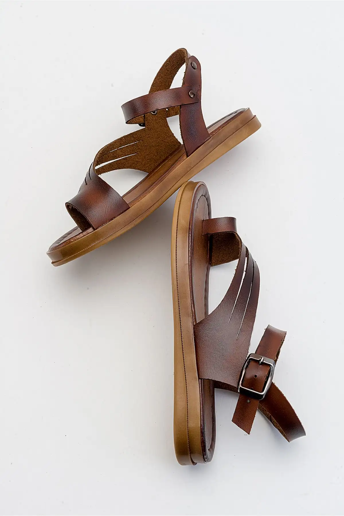 کفش صندل زنانه ساندال چرم تیستا با بند بین انگشتی مدل بدروم - 4828