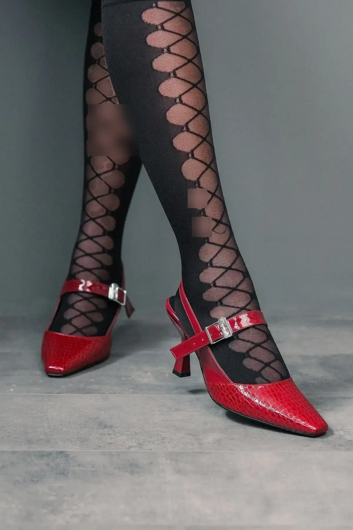 کفش پاشنه بلند زنانه  پاشنه   طراحی شده با بند قفلی با روکش کِروکوی بور do - 5131 کفش پاشنه بلند زنانه پاشنه طراحی شده با بند قفلی با روکش کِروکوی بور do - 5131