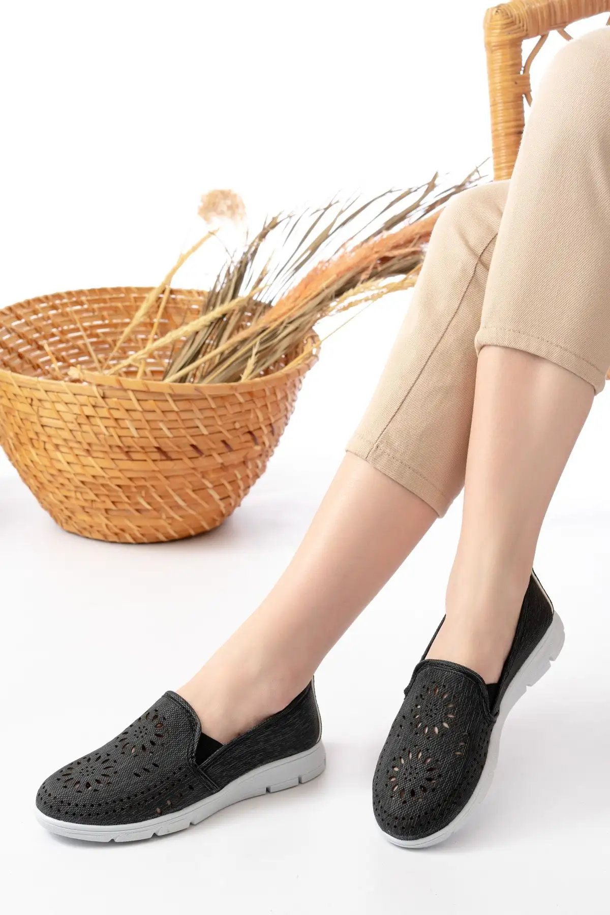 کفش اداری زنانه کفش روزمره زنانه با برش لیزری، کفش اداری و آفیس مادر، کفش تخت اورتوپدیک روزمره - 3536