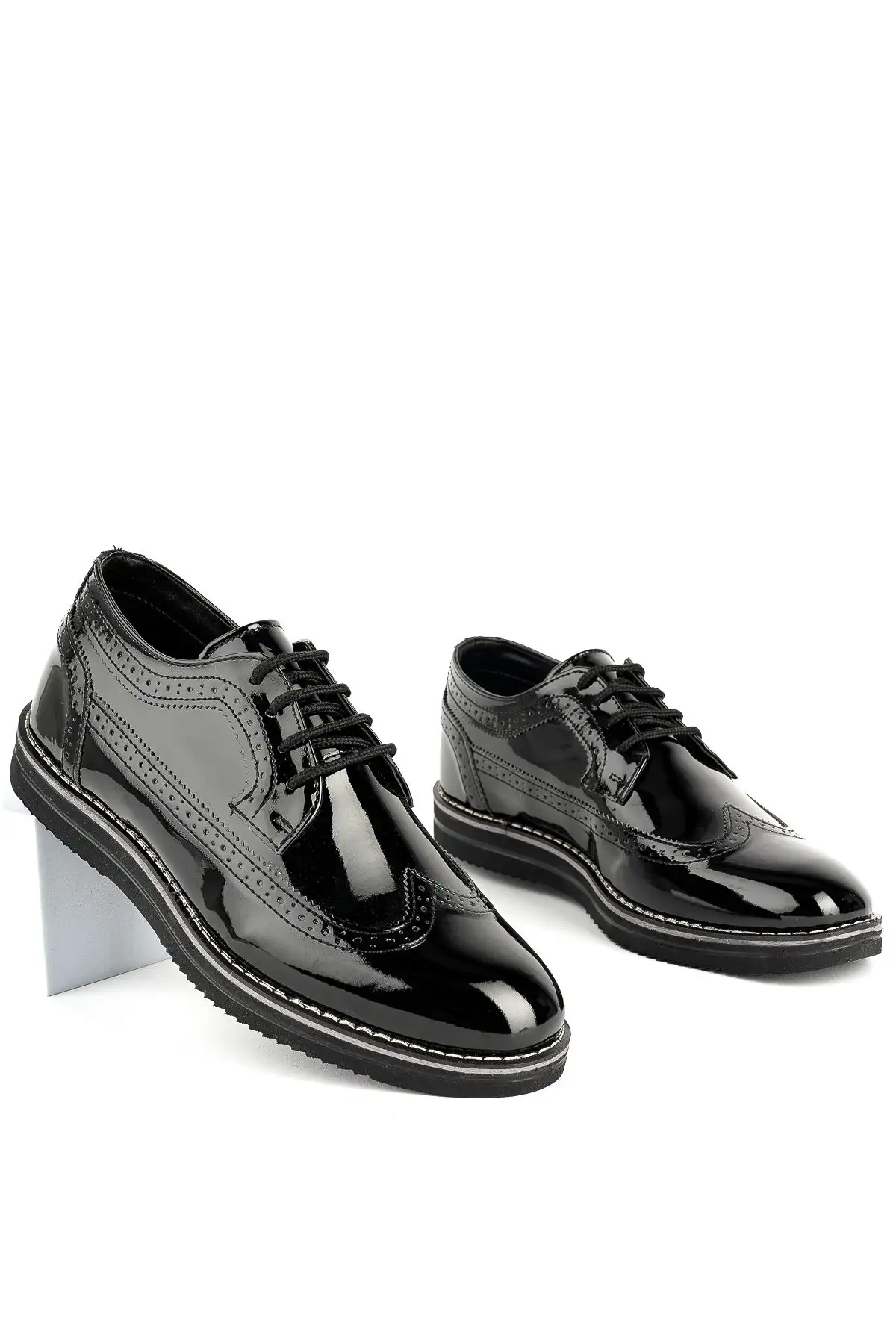 کفش رسمی مردانه   آکسفورد Freemax.1118 از جنس چرم مصنوعی مشکی - 4749 کفش رسمی مردانه آکسفورد Freemax.1118 از جنس چرم مصنوعی مشکی - 4749