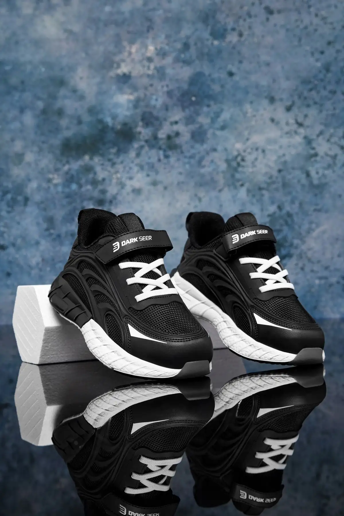 کفش پسرانه کفش اسنیکر کودکانه DS میترین سیاه - 3755 کفش پسرانه کفش اسنیکر کودکانه DS میترین سیاه - 3755