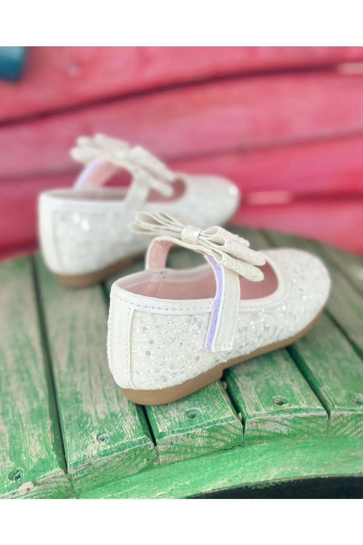 کفش دخترانه پاپوش ارتوپدی با جزئیات بنددار - 4556 کفش دخترانه پاپوش ارتوپدی با جزئیات بنددار - 4556