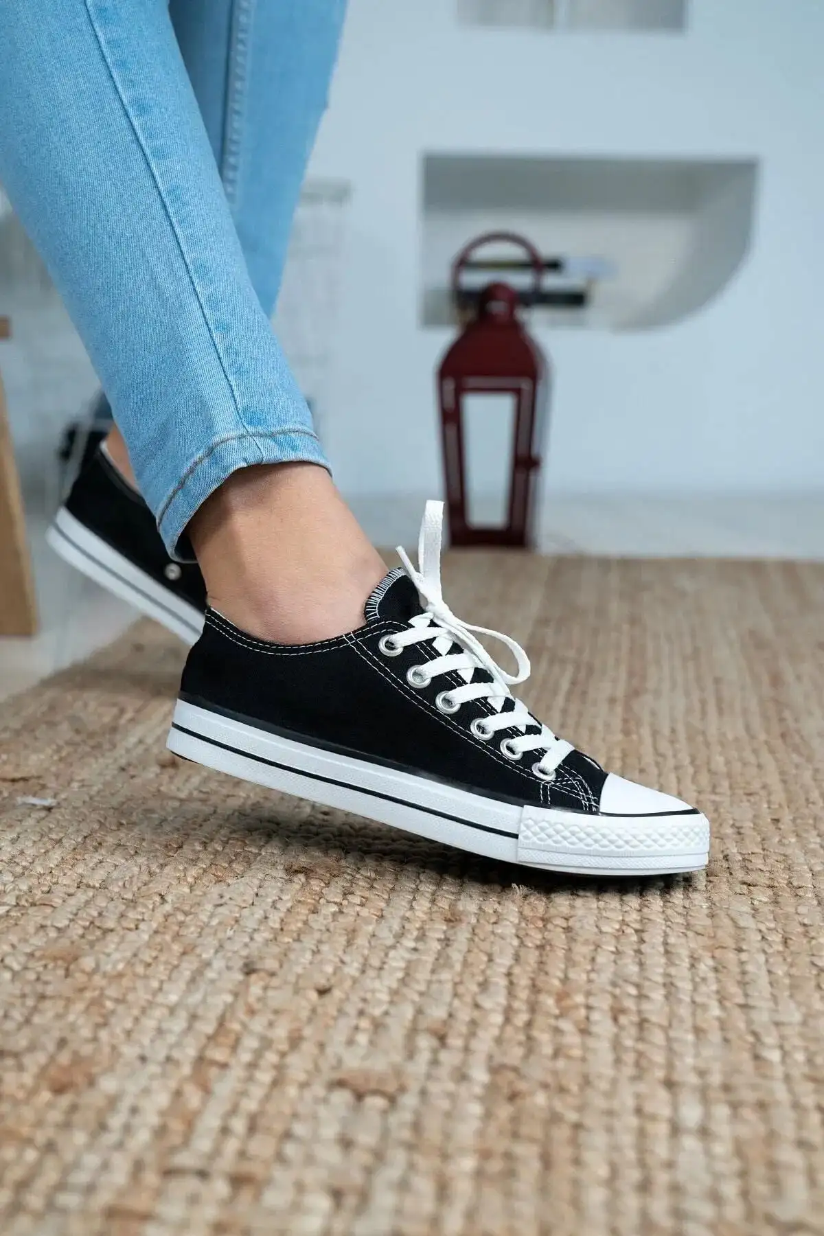 کفش ورزشی کفش اسپرت کتانی مدل کوتاه مشکی سفید برای همه سنین - 3355 کفش ورزشی کفش اسپرت کتانی مدل کوتاه مشکی سفید برای همه سنین - 3355