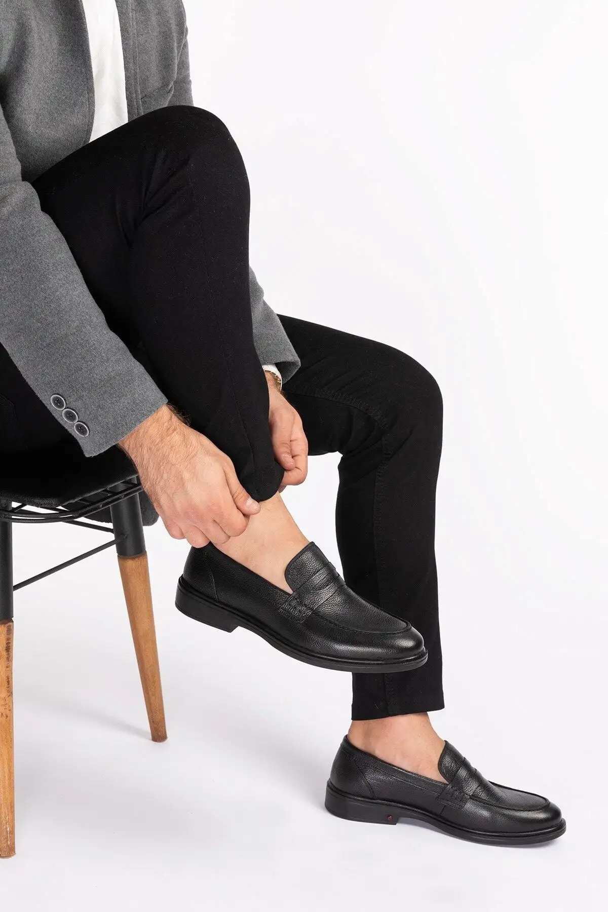 کفش روزمره مردانه کلاسیک چرم طبیعی سبک و بسیار راحت - 5390