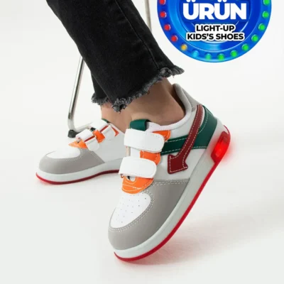 کفش دخترانه راحت اورتوپدیک کودک برای نوزاد با قابلیت تنفس، ورزشی بچگانه با نور در رنگ یخ قرمز. - 5205