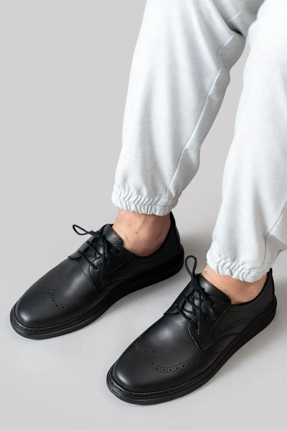 کفش رسمی مردانه 1. کلاسیک 2. از جنس چرم طبیعی 3. روزمره 4. لوفر 5. غیر - 5373