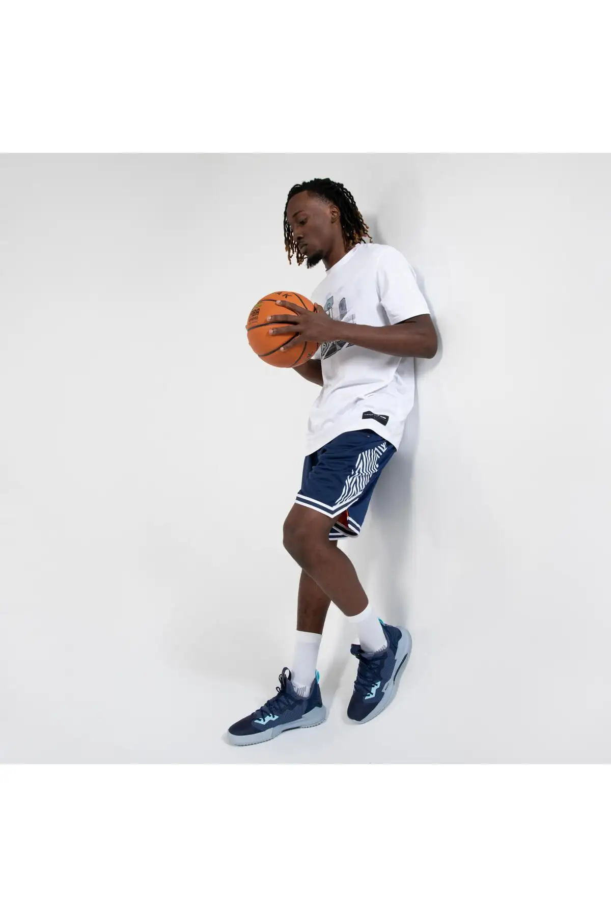 کفش بسکتبال کفش بسکتبال بزرگسالان ترماک - سرمهای / آبی - فست500 - 3637 کفش بسکتبال کفش بسکتبال بزرگسالان ترماک - سرمهای / آبی - فست500 - 3637