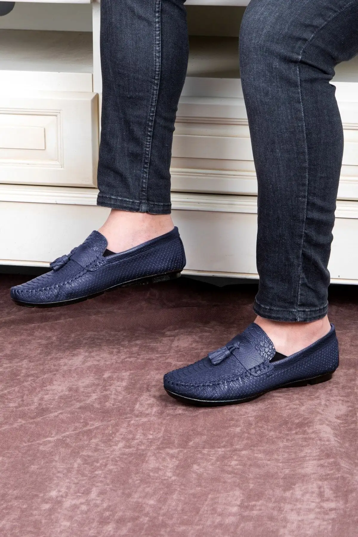 کفش مردانه 1. کفش روزمره مردانه چرم طبیعی آرایه
2. کفش راگ لوفر - 3279 کفش مردانه 1. کفش روزمره مردانه چرم طبیعی آرایه 2. کفش راگ لوفر - 3279