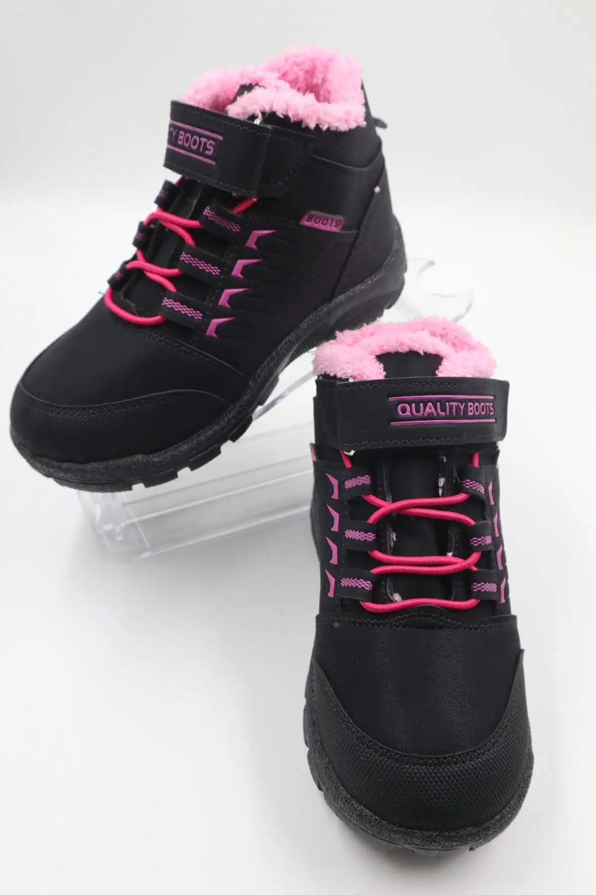 کفش پسرانه بوت روزمره پائیزی و زمستانی دخترانه پشمی - 4490 کفش پسرانه بوت روزمره پائیزی و زمستانی دخترانه پشمی - 4490