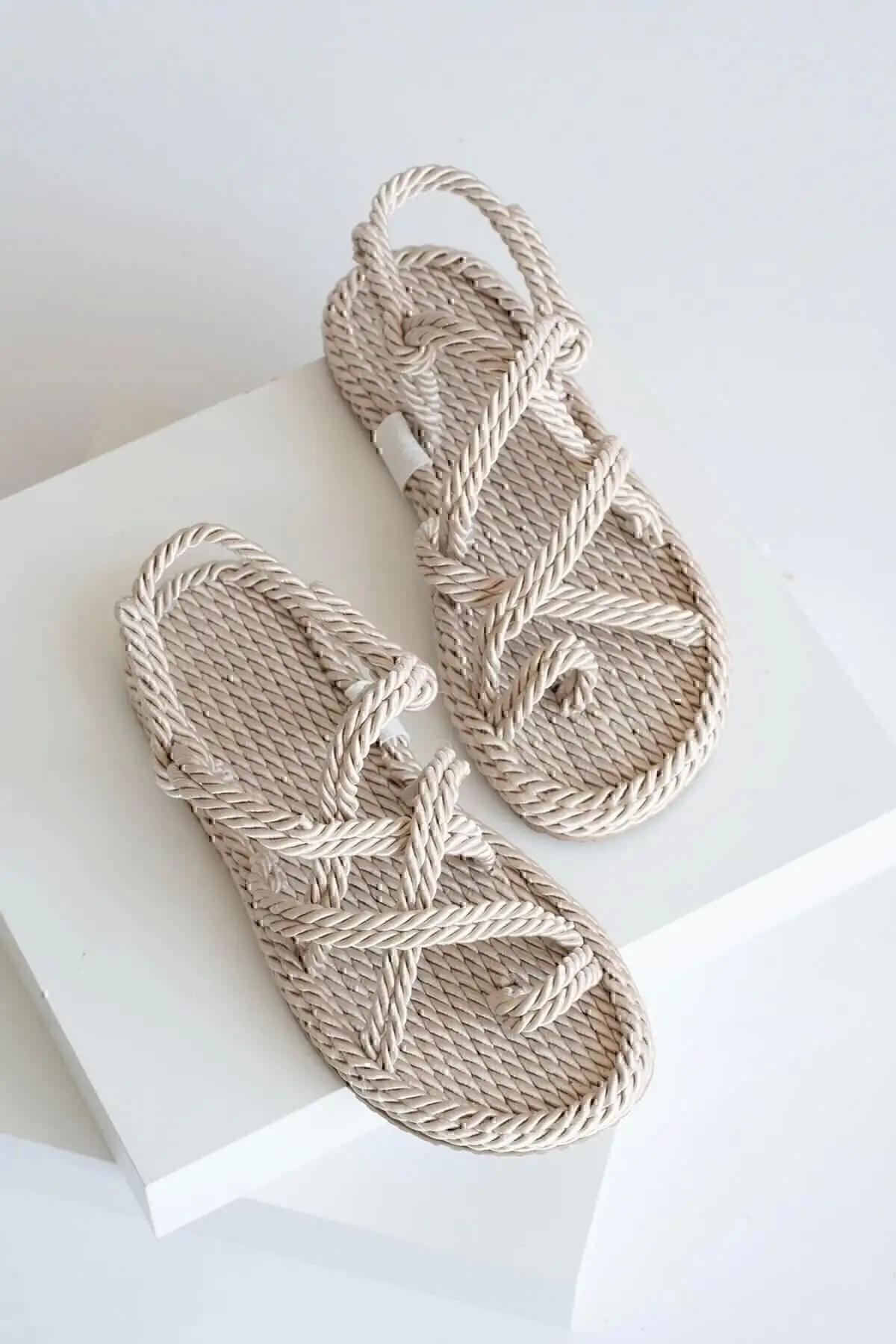 کفش صندل زنانه سندل حصیری حلاط ایپلی بلِس بی - 4825 کفش صندل زنانه سندل حصیری حلاط ایپلی بلِس بی - 4825