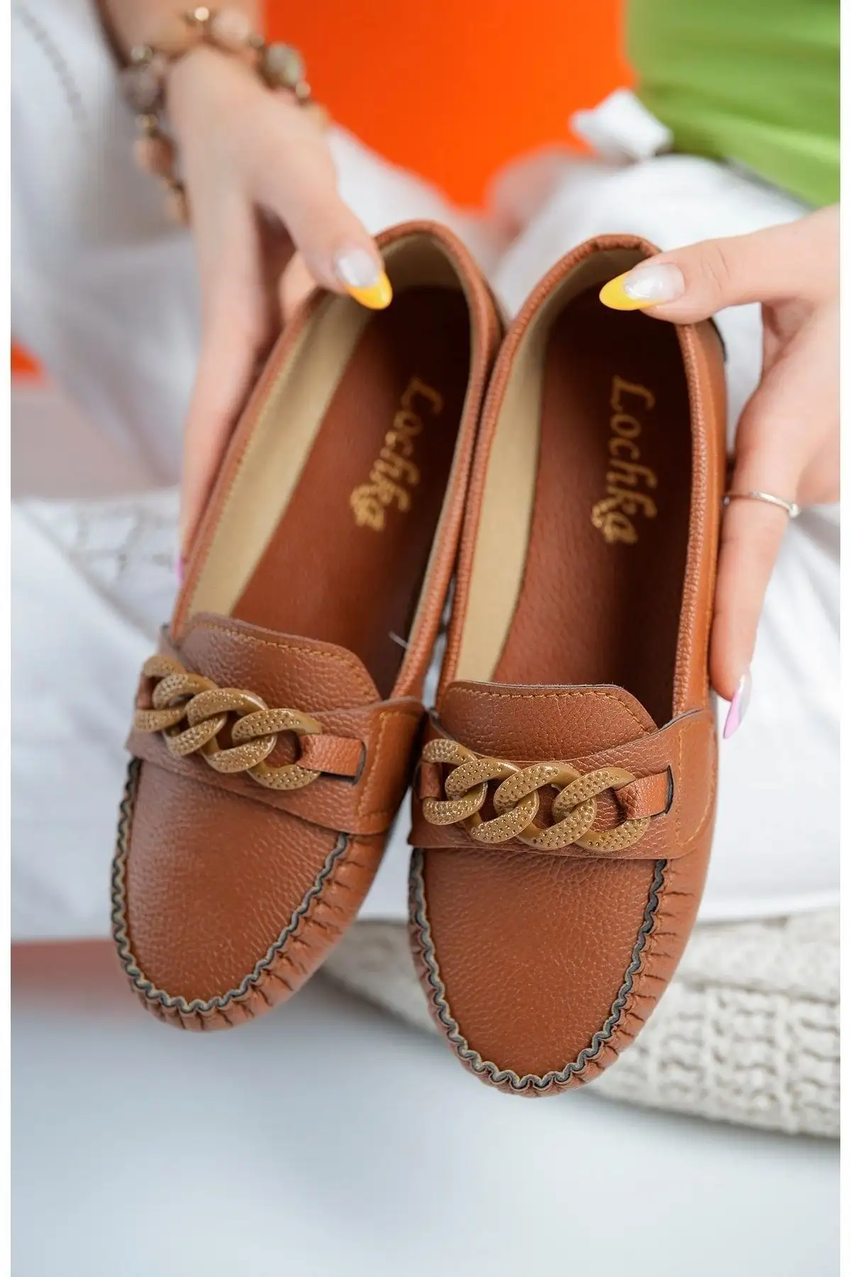 کفش اداری زنانه راحتی از چرم با sole نرم برای استفاده روزمره و ، مناسب برای فصل. - 5082 کفش اداری زنانه راحتی از چرم با sole نرم برای استفاده روزمره و ، مناسب برای فصل. - 5082