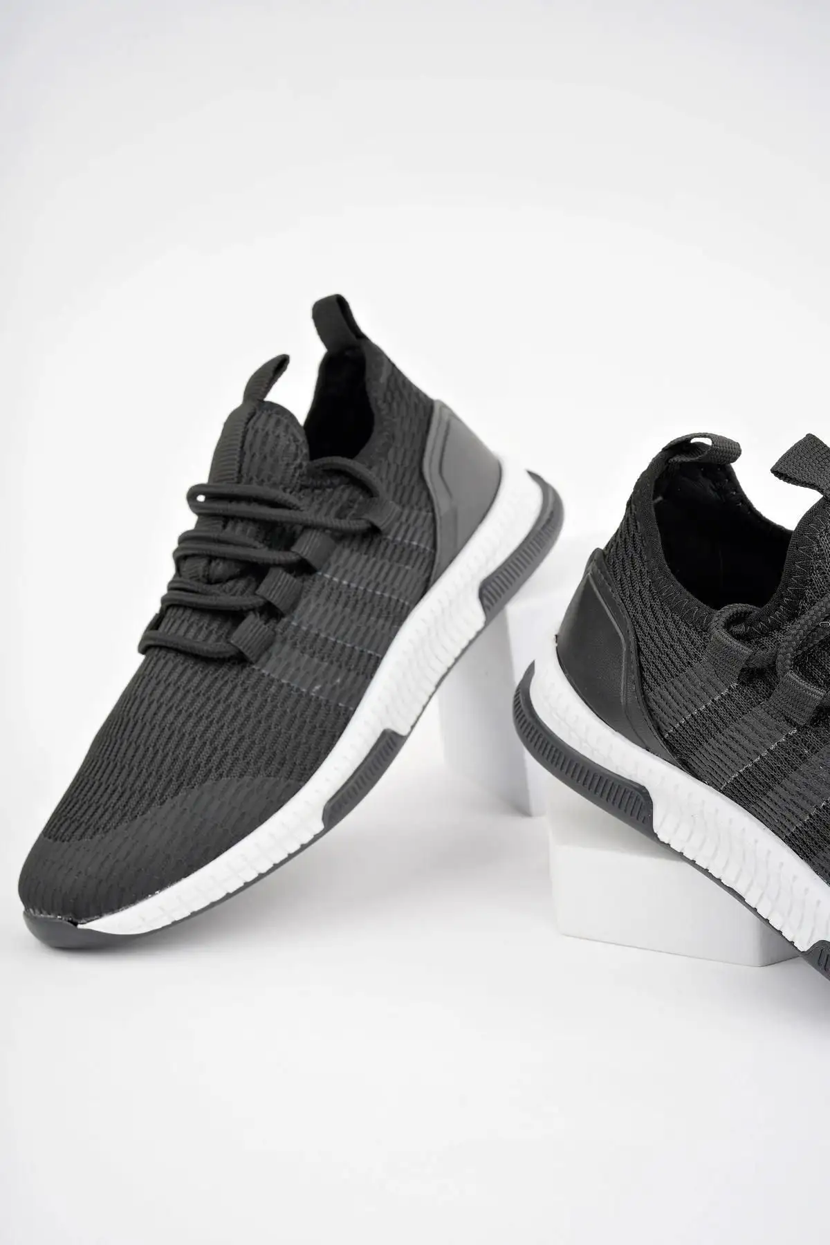 کفش پسرانه ورزشی یونی‌سکس جوتا برای دویدن و پیاده‌روی - 4460