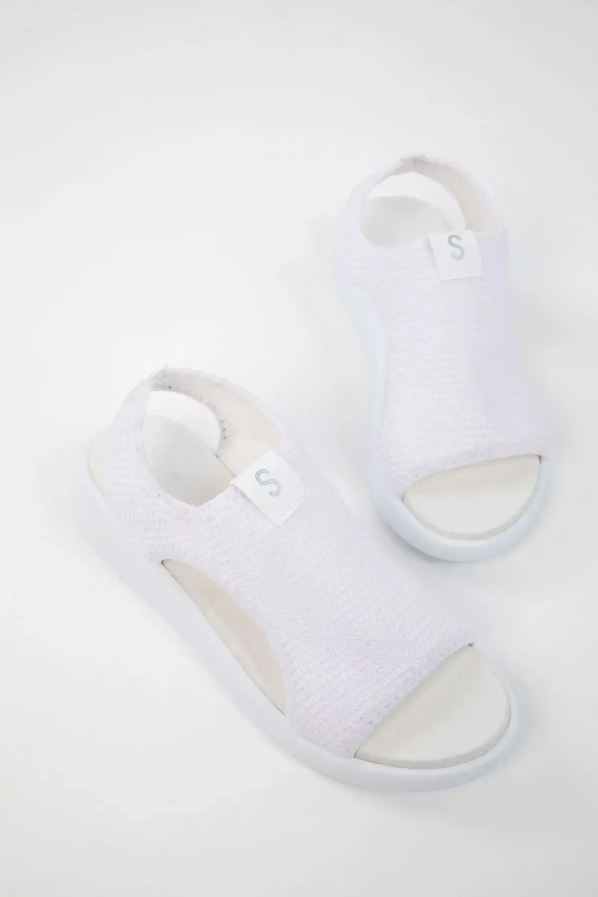 کفش صندل زنانه   سفید 16136 - 5328 کفش صندل زنانه سفید 16136 - 5328