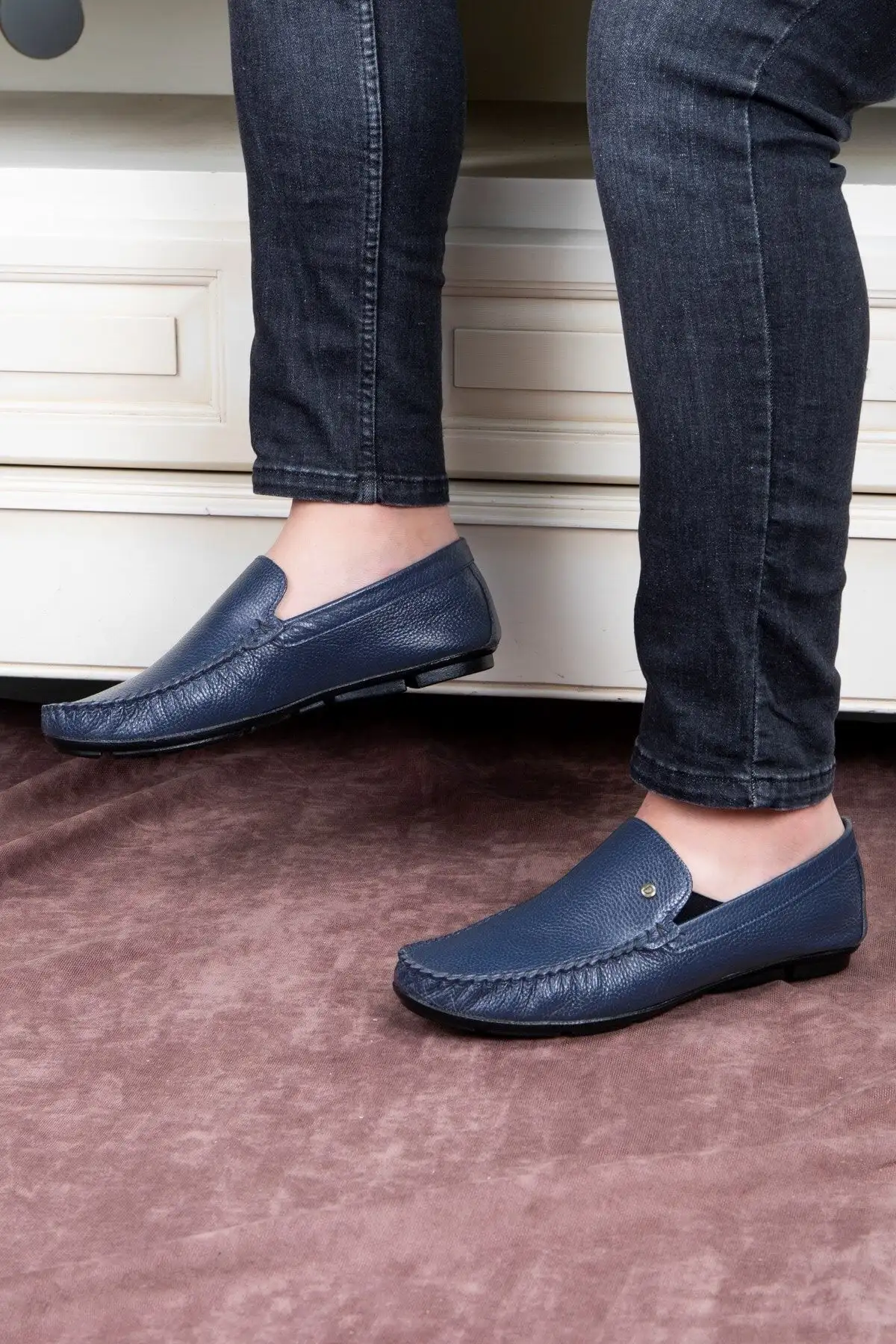 کفش سایز بزرگ مردانه -  روزمره  از چرم طبیعی اتیک
-  لوفر روک در رنگ سرمهای - 5066 کفش سایز بزرگ مردانه - روزمره از چرم طبیعی اتیک - لوفر روک در رنگ سرمهای - 5066