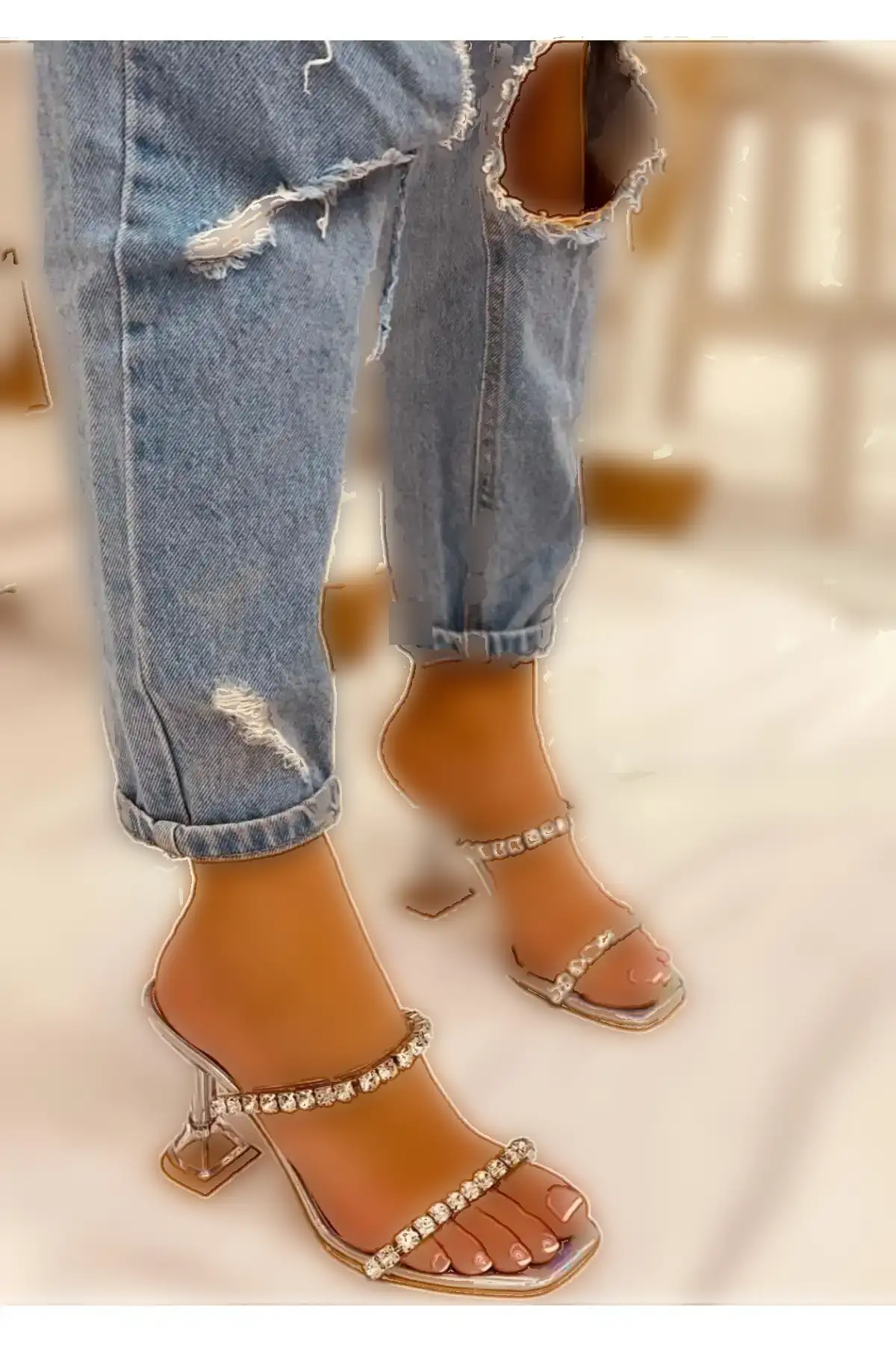 کفش راحتی خانه صندل پاشنهبلند با جزئیات سنگی هولوگرافیک - 5280 کفش راحتی خانه صندل پاشنهبلند با جزئیات سنگی هولوگرافیک - 5280