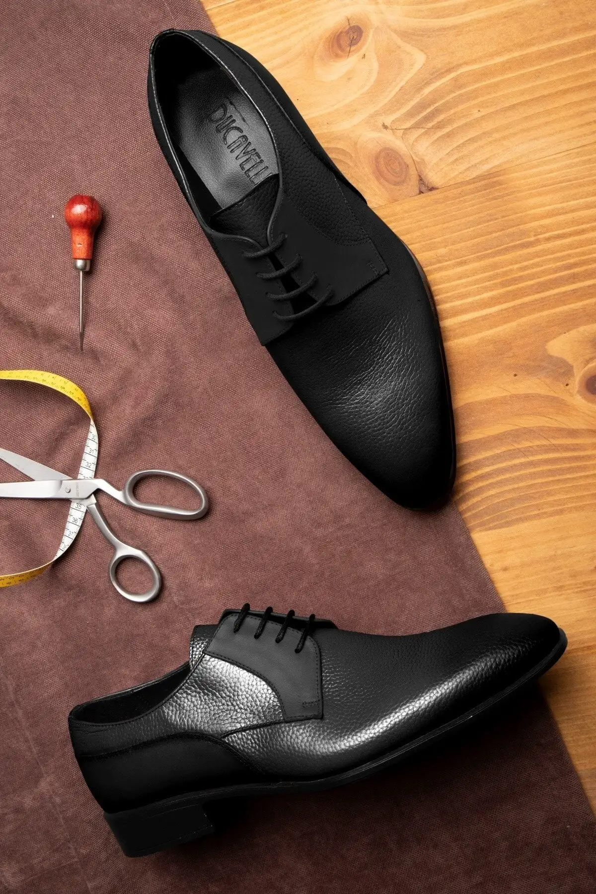 کفش روزمره مردانه  کلاسیک  الیت از چرم طبیعی -  کلاسیک دربی -  کلاسیک با بند - 4806 کفش روزمره مردانه کلاسیک الیت از چرم طبیعی - کلاسیک دربی - کلاسیک با بند - 4806