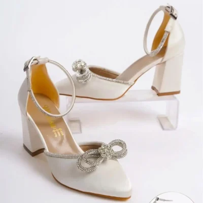 کفش پاشنه‌ بلند زنانه کفش پاشنه‌بلند زنانه ساتن سدهف با سنگ تزئینی و گره‌دار BG1042-119-0020 - 3691