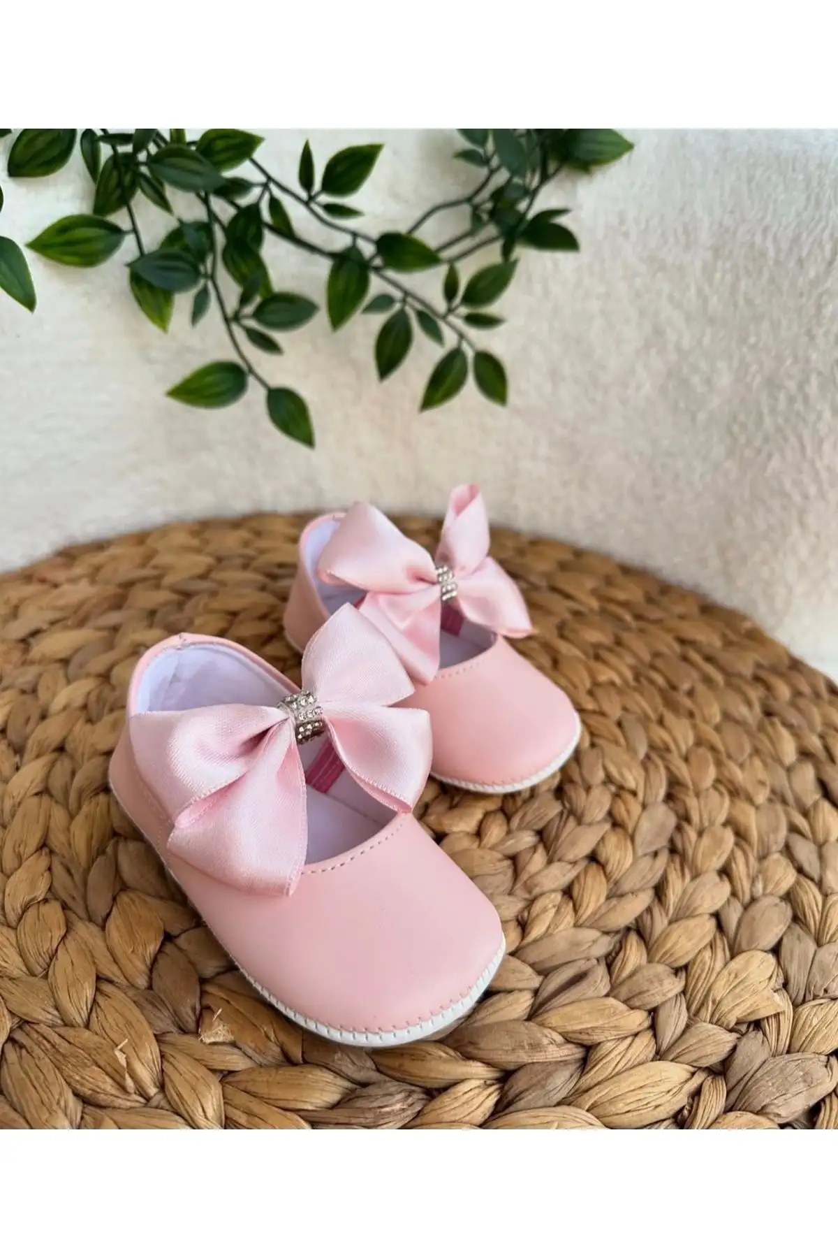 کفش نوزاد دختر کفش پاپوش دخترانه مدل پرنسس با سنگهای کریستالی - 3324 کفش نوزاد دختر کفش پاپوش دخترانه مدل پرنسس با سنگهای کریستالی - 3324