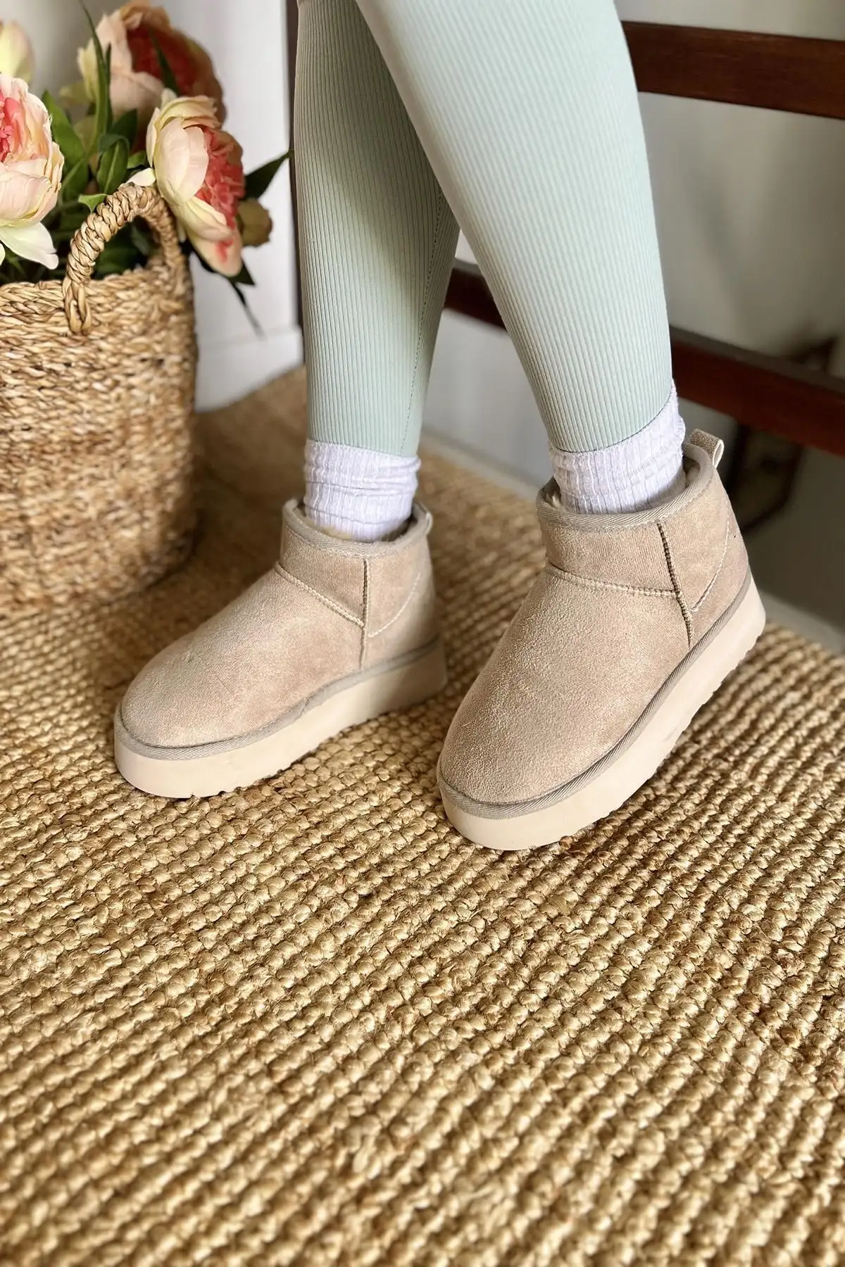 بوت و نیم بوت زنانه پتین نیمه  با ریه جیر  داخلی پشمی مدل TS1146 - 5037 بوت و نیم بوت زنانه پتین نیمه با ریه جیر داخلی پشمی مدل TS1146 - 5037