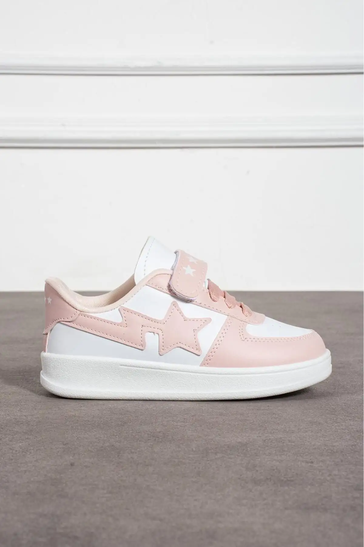 کفش دخترانه کفش ورزشی مدرسهای بچگانه با چسبی - 3804 کفش دخترانه کفش ورزشی مدرسهای بچگانه با چسبی - 3804