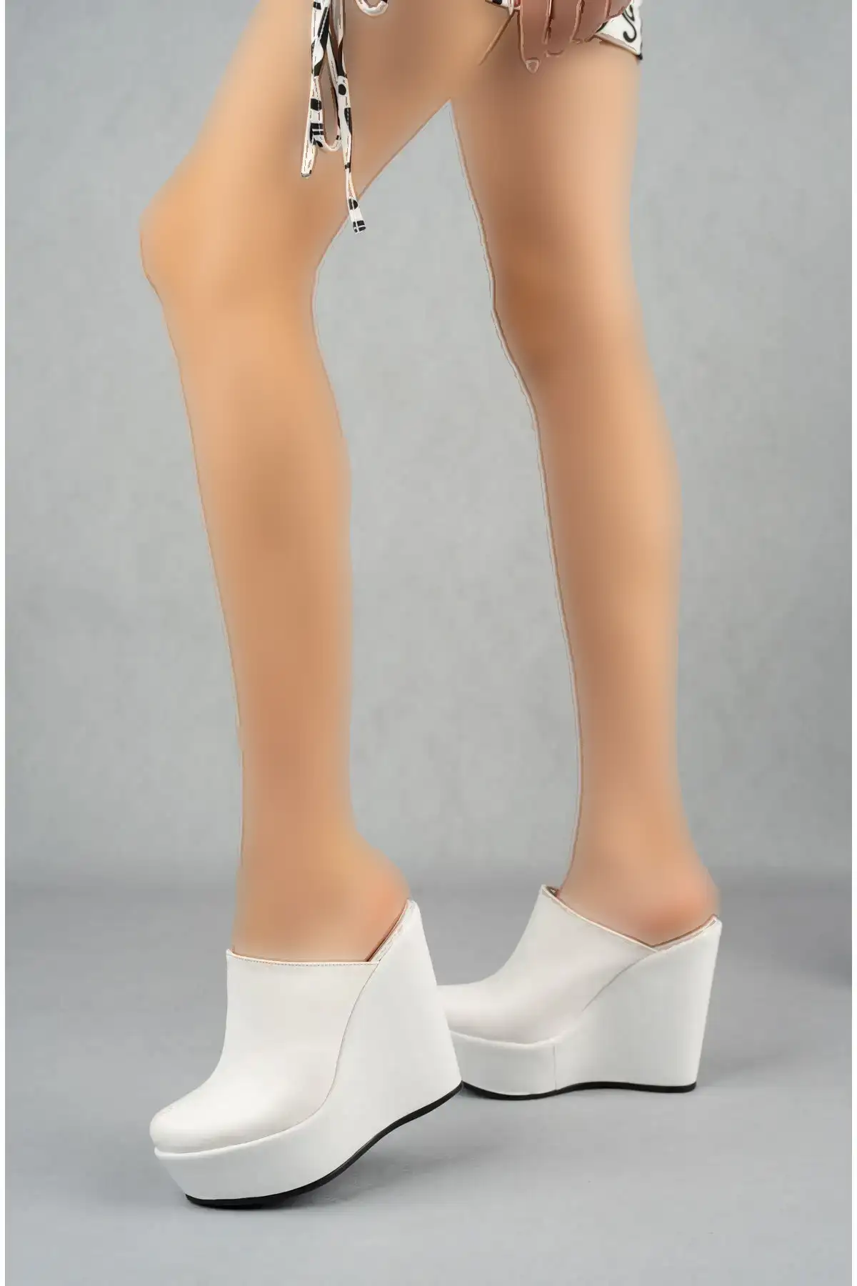 کفش پاشنه بلند زنانه کارلا؛ صندل پاشنه  12 سانتی متری سفید (لطفاً برای سایز مناسب توضیحات محصول را مطالعه فرمایید) - 5116 کفش پاشنه بلند زنانه کارلا؛ صندل پاشنه 12 سانتی متری سفید (لطفاً برای سایز مناسب توضیحات محصول را مطالعه فرمایید) - 5116