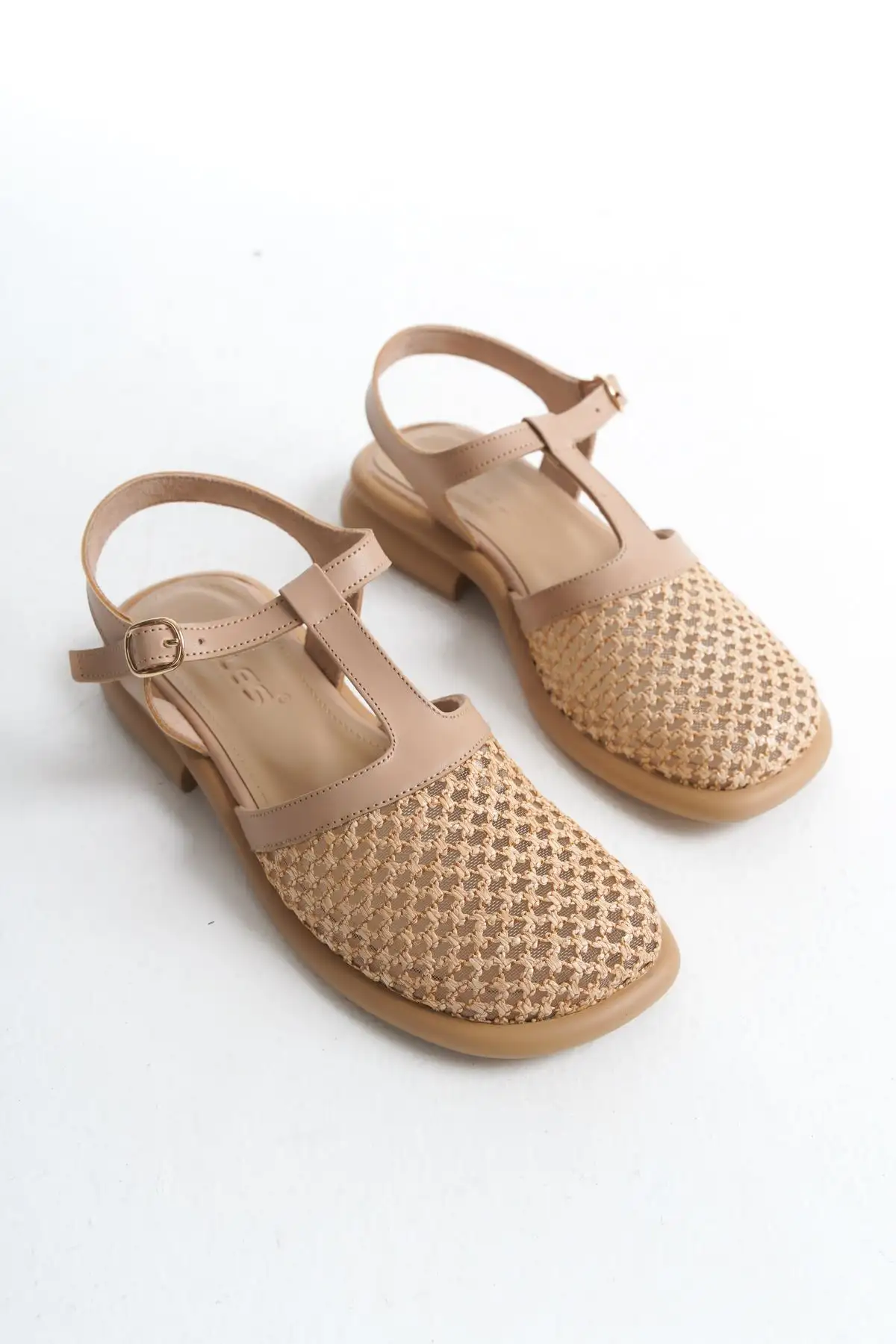 کفش صندل زنانه سندل روزمره با زیره پلی، جلوبسته و بند حصیری لونیان - 4069